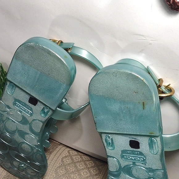Coach Paisley Jelly Sandals with floral detail - Picture 8 of 13